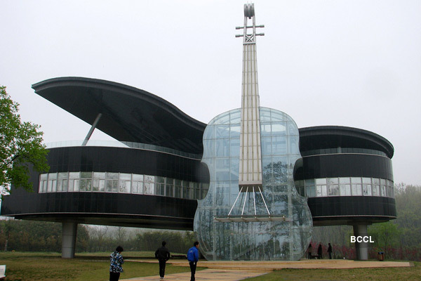 ciri arkitek yang berjaya violin building