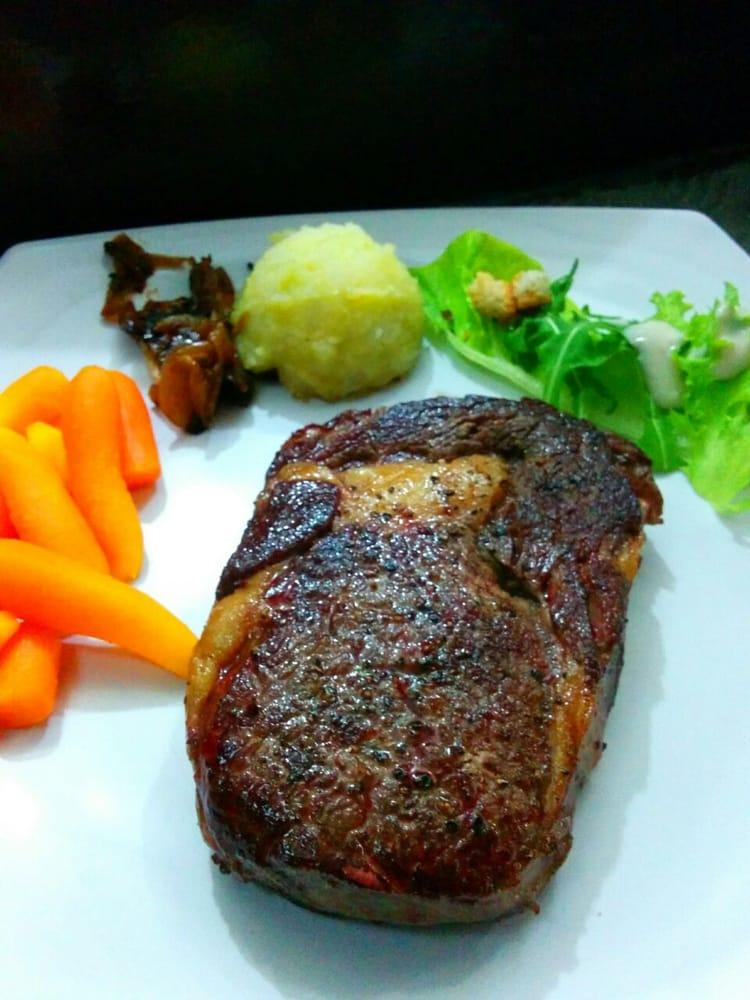 Bruno’s Steaks and Burgers